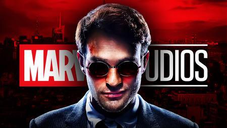 Charlie Cox, Matt Murdock, Marvel Studios logo in background