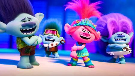 Trolls Band together dancing